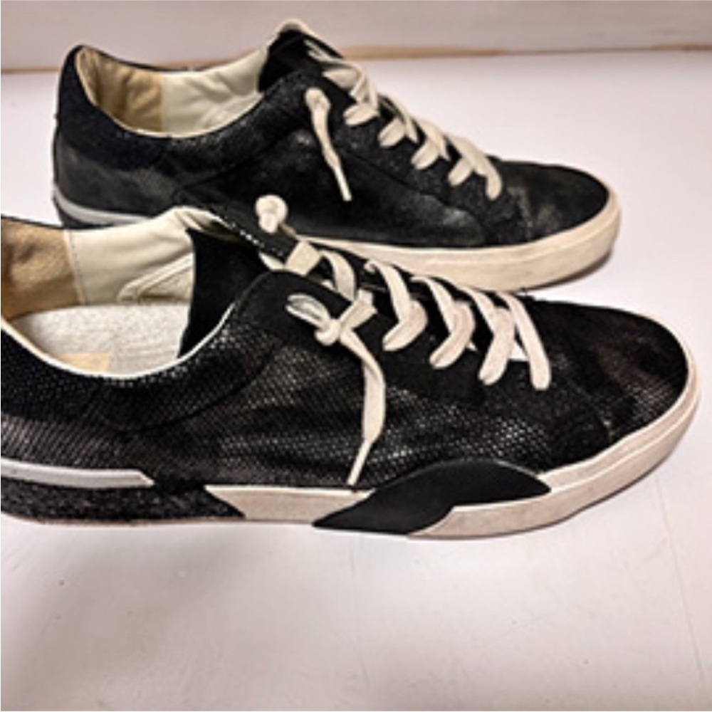Black Dolce Vita Women's Zina Leather Metallic Gunmetal Sneaker - Like New Sz 10 - Picture 4 of 8